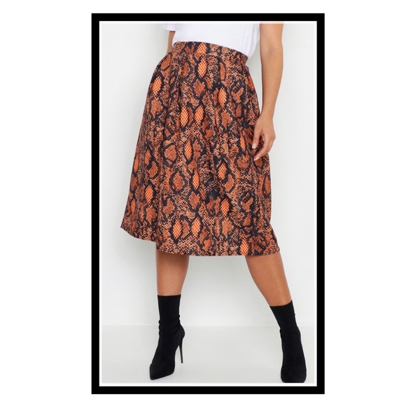 Boohoo Plus Dresses & Skirts - Snake Print Scuba Skirt